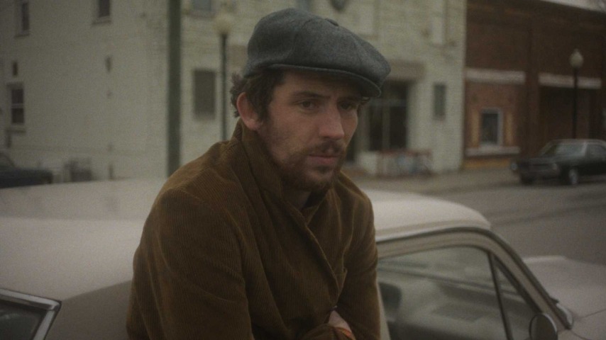 Kelly Reichardt focuses her heist movie The Mastermind on the wonderfully uncool aftermath