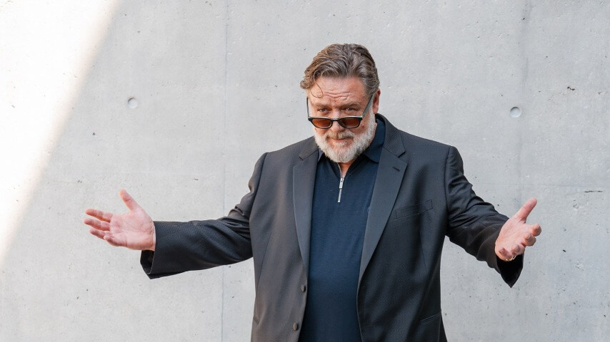 Russell Crowe will be the Sean Connery to Henry Cavill's Highlander