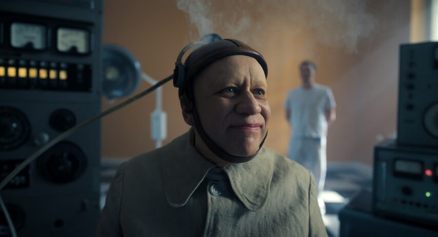 Fred Armisen as Uncle Fester in episode 204 of Wednesday. Cr. Courtesy of Netflix