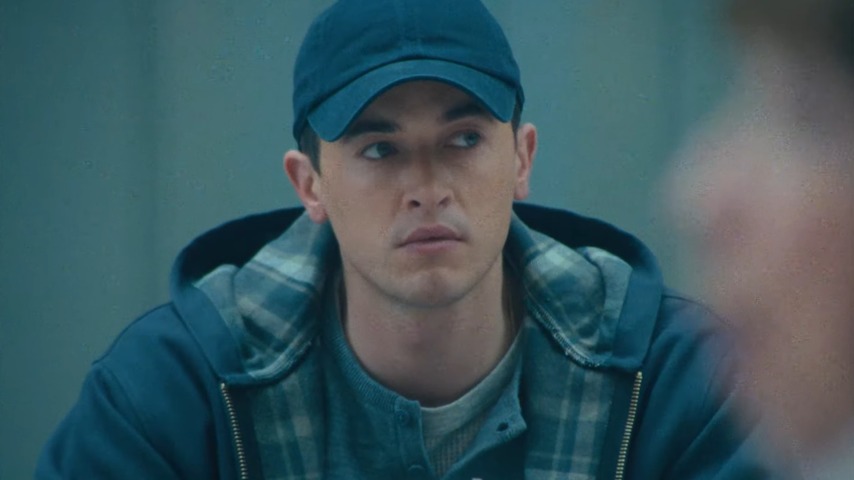Tom Blyth is an undercover cop with a secret of his own in tense Plainclothes trailer