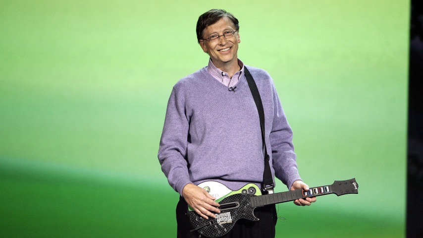 2005 kicked off the long, strange, and now-lost decade of the plastic instrument