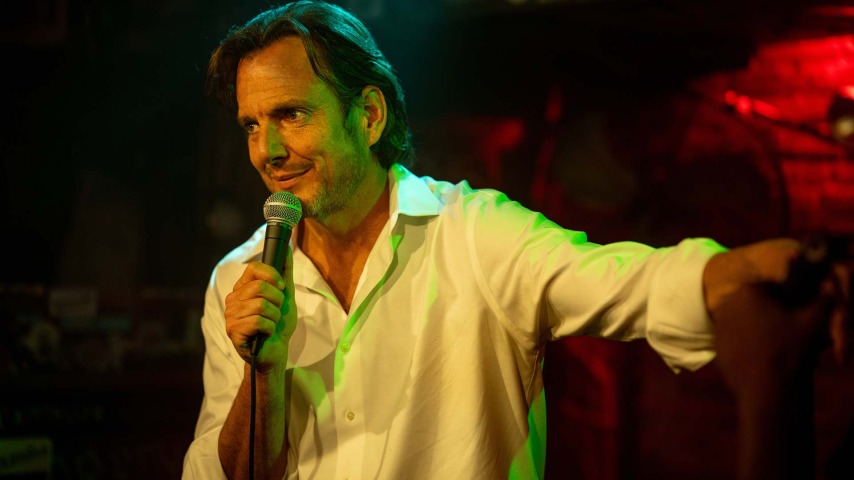 In the trailer for Bradley Cooper's Is This Thing On? Will Arnett tries his hand at stand-up