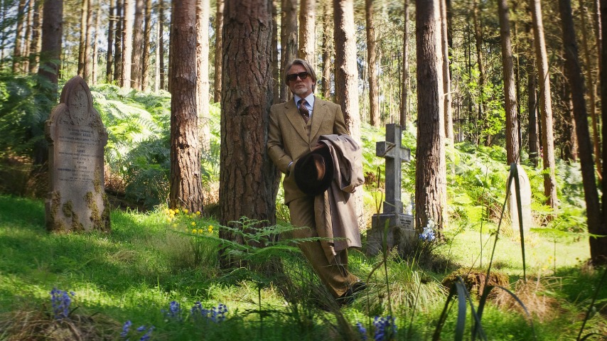 Benoit Blanc is on a mission from God in Wake Up Dead Man teaser