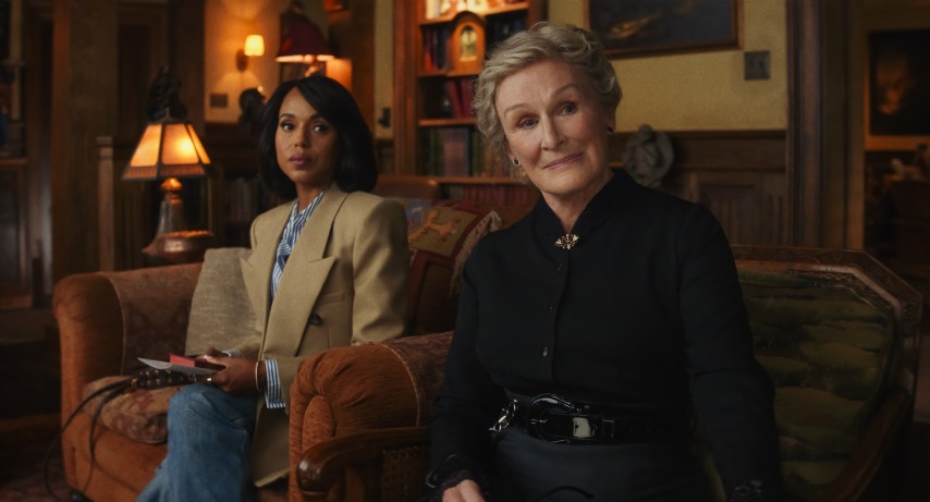 (L-R) Kerry Washington and Glenn Close. Cr. Courtesy of Netflix