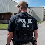 Apple removes anti-ICE apps from App Store
