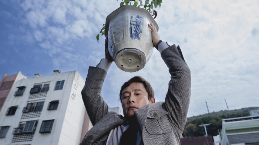Park Chan-wook imagines a job hunt to the death in No Other Choice trailer