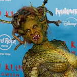 Heidi Klum disappoints hopeful nation by not dressing up as the Lady Gremlin from Gremlins 2