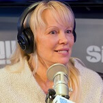 Pam Anderson reminds Seth Rogen he still owes her an apology for Pam & Tommy