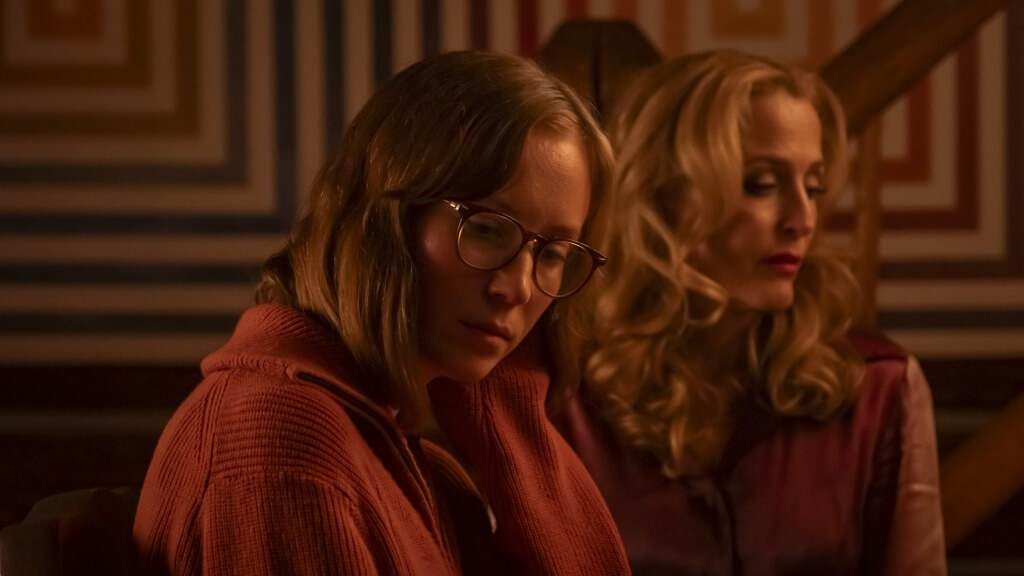 Hannah Einbinder and Gillian Anderson in Teenage Sex And Death At Camp Miasma