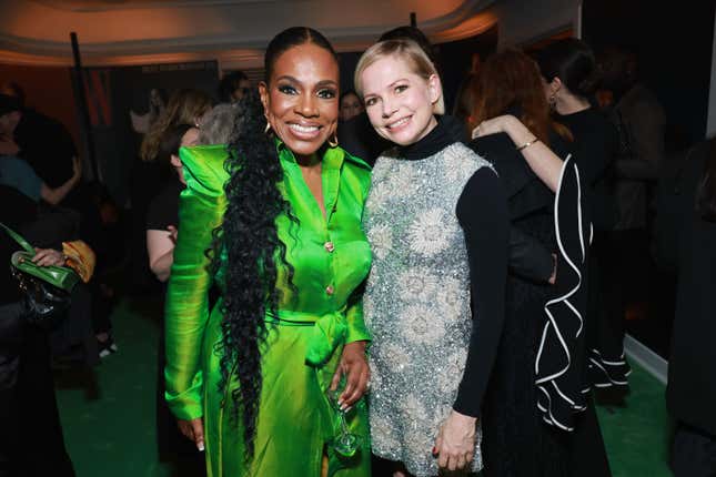 Sheryl Lee Ralph and Michelle Williams 