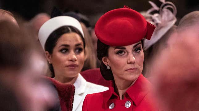 Meghan Would Never! Kate Middleton FLAUNTS Covid Shot Amidst Global Vaccine Shortage