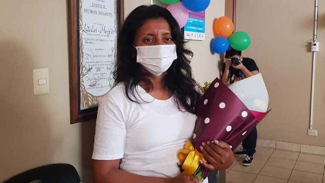 A Salvadorian Women Convicted of Homicide After Miscarriage Is Released From Jail