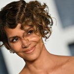 Halle Berry Says Women in Their 30s Shouldn’t Be ‘Bogged Down’ by Pressure to Have Kids