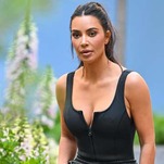 Kapitalist Kim Kardashian Krosses WGA Picket Line