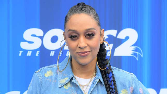 Thank You, Tia Mowry, for This Divorce Palate Cleanser