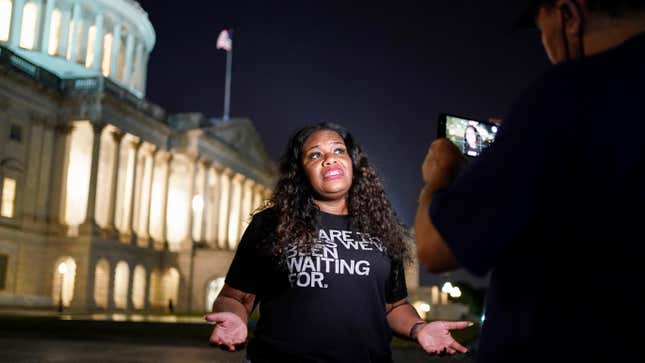 Cori Bush Sleeps on Capitol Steps to Protest House Not Extending the Eviction Moratorium