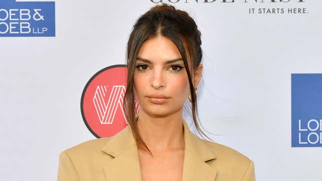 Emily Ratajkowski Says Robin Thicke Groped Her on the Set of ‘Blurred Lines’