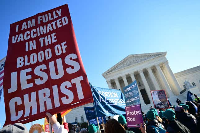 SCOTUS Leaves Texas 6-Week Abortion Ban In Place, But Says Abortion Providers Can Still Challenge Law