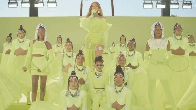 Beyoncé (and Blue Ivy!) Kicked Off the Oscars in a Show-Stopping Neon Performance