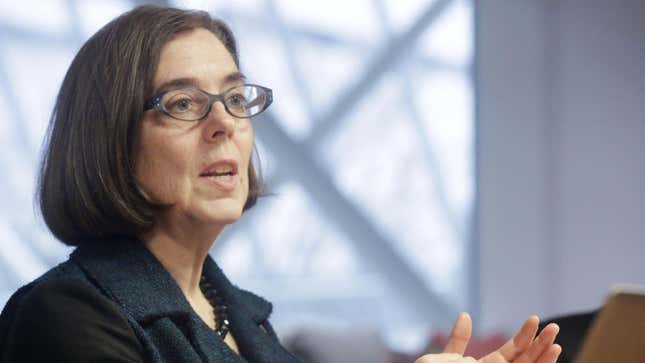 Oregon Governor Commutes All 17 ‘Immoral’ Death Row Sentences Before Leaving Office