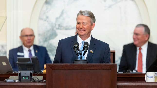 Idaho Governor Signs Unprecedented Out-of-State Abortion Travel Ban, Calling It ‘Trafficking’