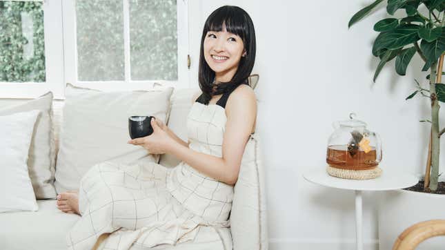 Marie Kondo ‘Gives Up’ on Tidying, Prompting Twitter to Devolve Into Mess