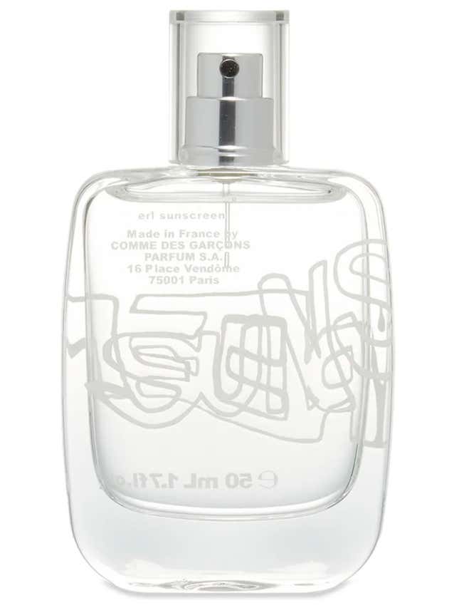Top notes: Bergamot oil, solar accordMiddle notes: Lily of the valley, heliotrope, peachBase notes: musk, cedarwood oil, coconut accord