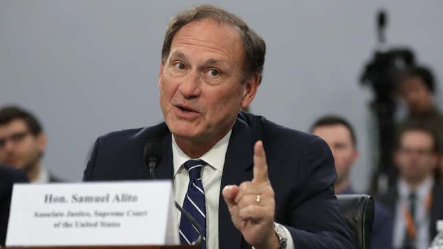 Samuel Alito Gloats About Abortion Ruling, Says Boris Johnson ‘Paid the Price’ for Condemning It
