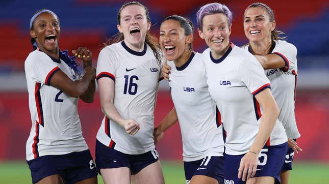 U.S. Soccer Finally Decides Men and Women Players Deserve Equal Pay