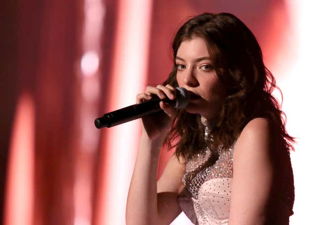 Lorde's Butt Says New Music Soon