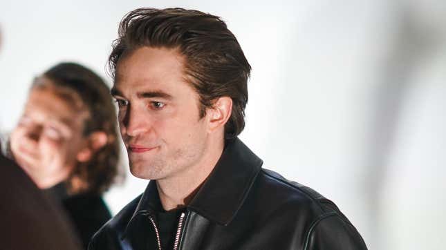 Robert Pattinson and I Have The Same Hobby: ‘Fretting’