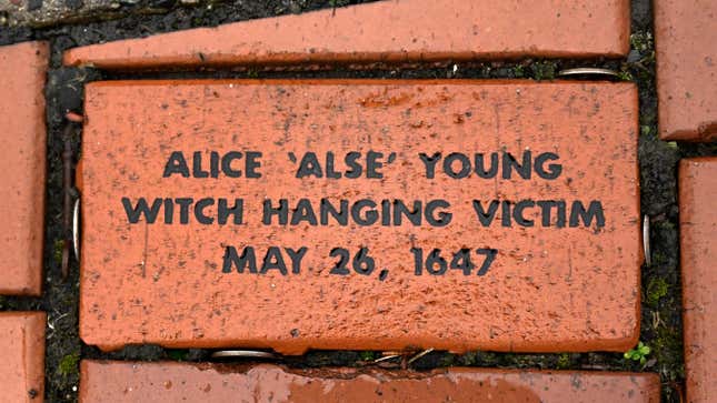 Connecticut Finally Realizes Executing ‘Witches’ Over 375 Years Ago Was Wrong