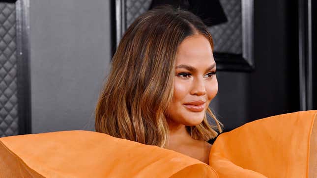 Chrissy Teigen Has Returned to Twitter of Her Own Free Will, Unlike the Rest of Us Hostages