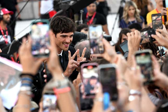 Jacob Elordi Peace Sign #3 (and #4?)