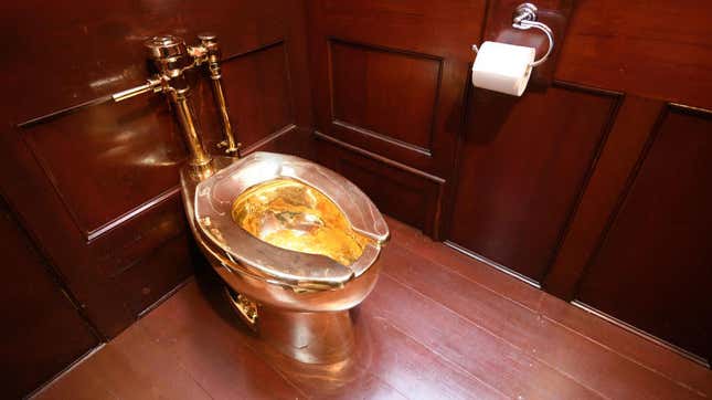 Someone Stole a Solid Gold Toilet From Winston Churchill's House