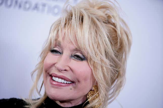Dolly Parton Sleeps in Makeup Because You 'Never Know If There's Going to Be an Earthquake'