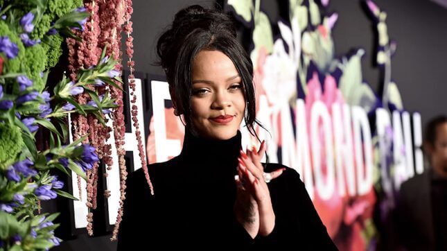 Rihanna Did in Fact Turn Down the Super Bowl Halftime Show in Solidarity With Colin Kaepernick