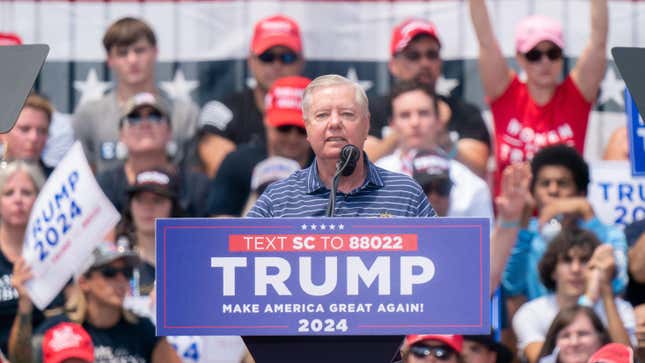 Lindsey Graham Was Viciously Booed at a Trump Rally in His Home State