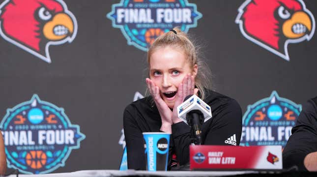 ‘Really Weird’ That Women’s Basketball Teams Are Actually Bringing Madness to March