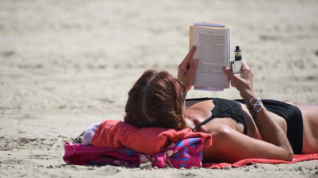 11 Summer Reading Recommendations from Jezebel Staff