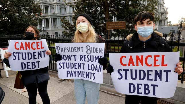 Navient Cancels $1.7 Billion in Private Student Loan Debt. Your Turn, Feds