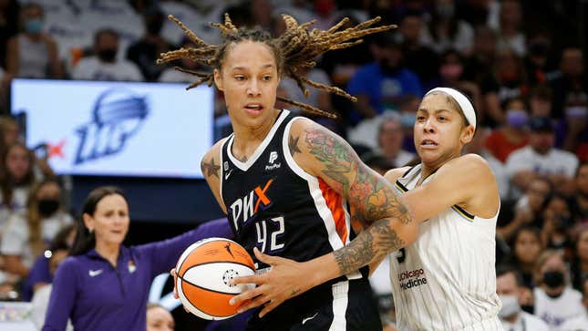 Brittney Griner Takes 32 Percent Pay Cut to Return to WNBA