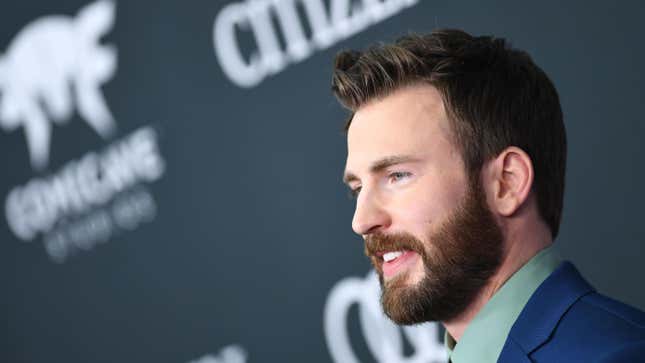 Cyber Sleuths Focus Their Attention on Chris Evans’ Instagram That May Feature Selena Gomez Reflection