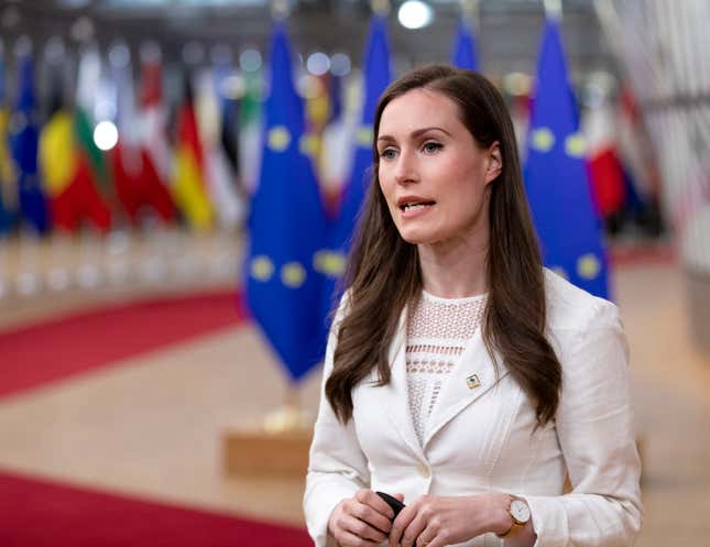 Prime Minister of Finland Apologizes for Partying