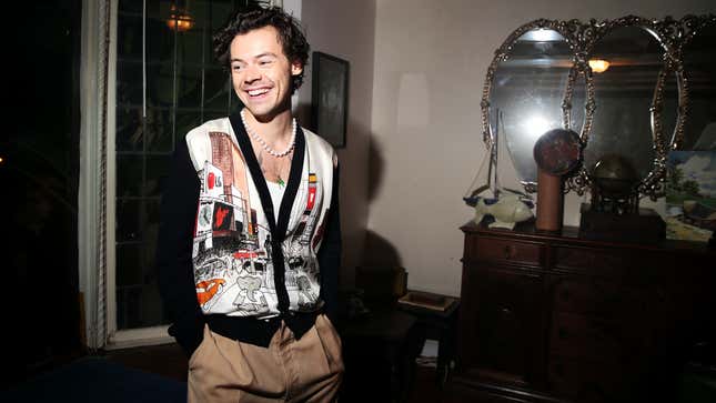 Harry Styles Is Not Trying to Date In the Middle of a Freakin' Pandemic!