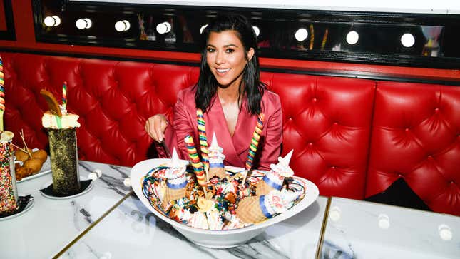 Wellness Activist Kourtney Kardashian Has Resolved to 'Fight' 'Unhealthy' Lunches With Plastic Water Bottles