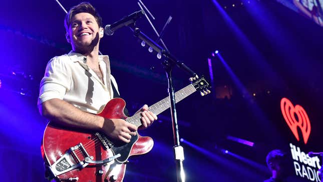 Niall Horan's Heartbreak Weather Earnestly Preserves One Direction's Swagger