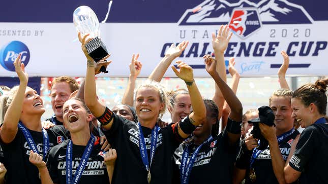 Someone Please Get the Houston Dash Another Cup for Their Celebratory Drinking