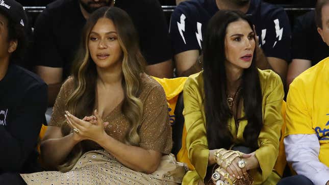 Beyoncé's Publicist Politely Asks the Beyhive to Stop Bullying Nicole Curran