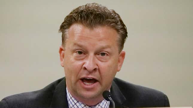 Utah State Senator Will Not Be Bullied By Constituents Into Reading the Bill He Sponsored